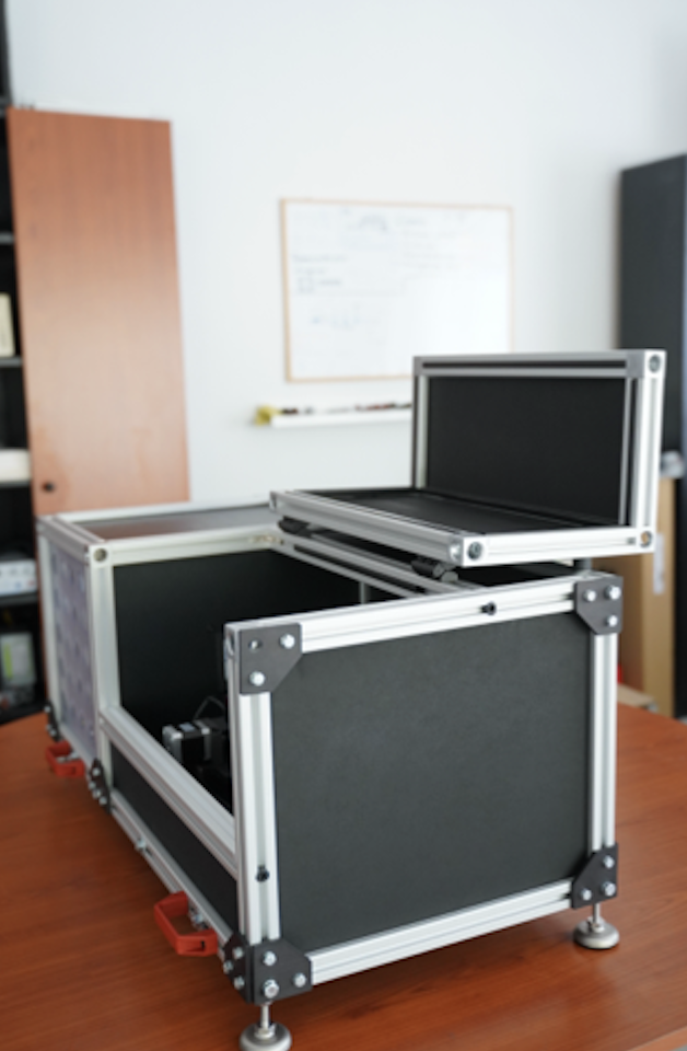 Wavechrome apparatus prototype - perspective view